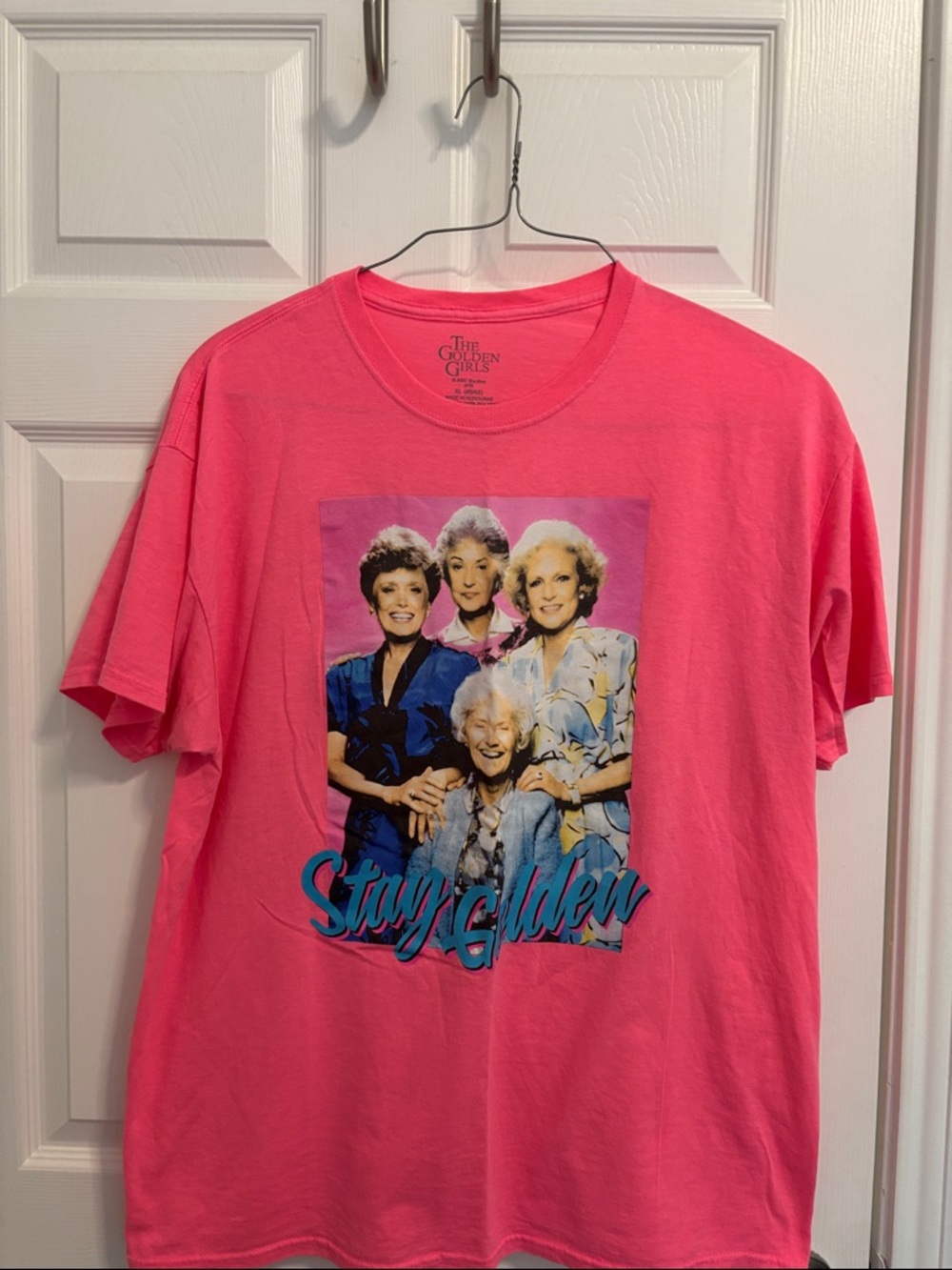 The Golden Girls 'Stay Golden' Pink Graphic Tee m37